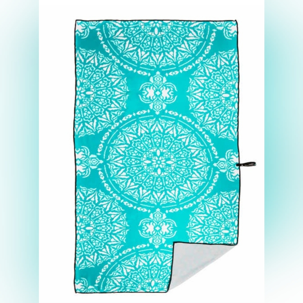 Whitley Willows Beach TOWEL Microfiber  35' x70'  Teal Medallion